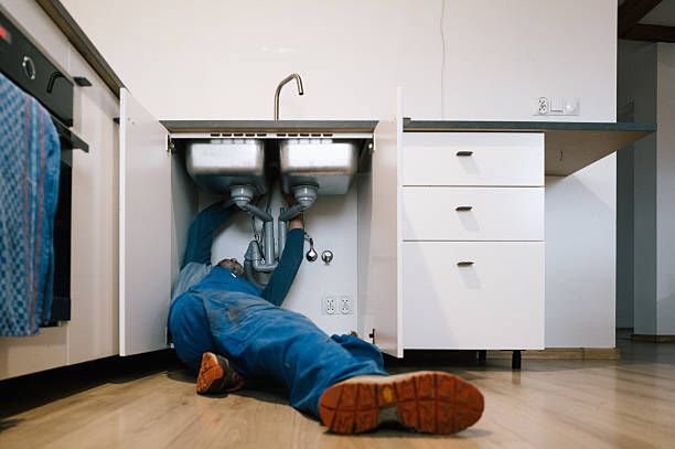 Professional Leak Detection technician working in Pigeon Forge, TN